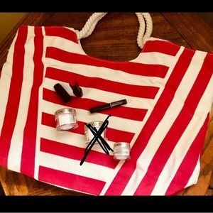 BNWT 6-piece Lancome makeup set & a summer tote